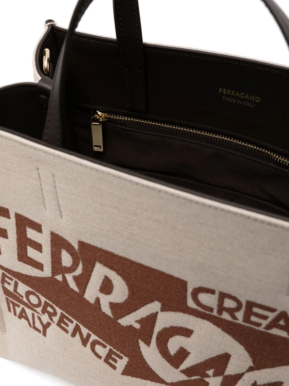 Ferragamo Shopper met logo Beige