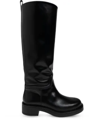 Stuart Weitzman