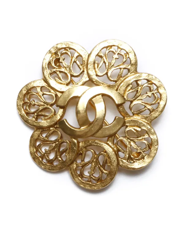CHANEL Pre Owned 1995 CC Brooch Gold FARFETCH