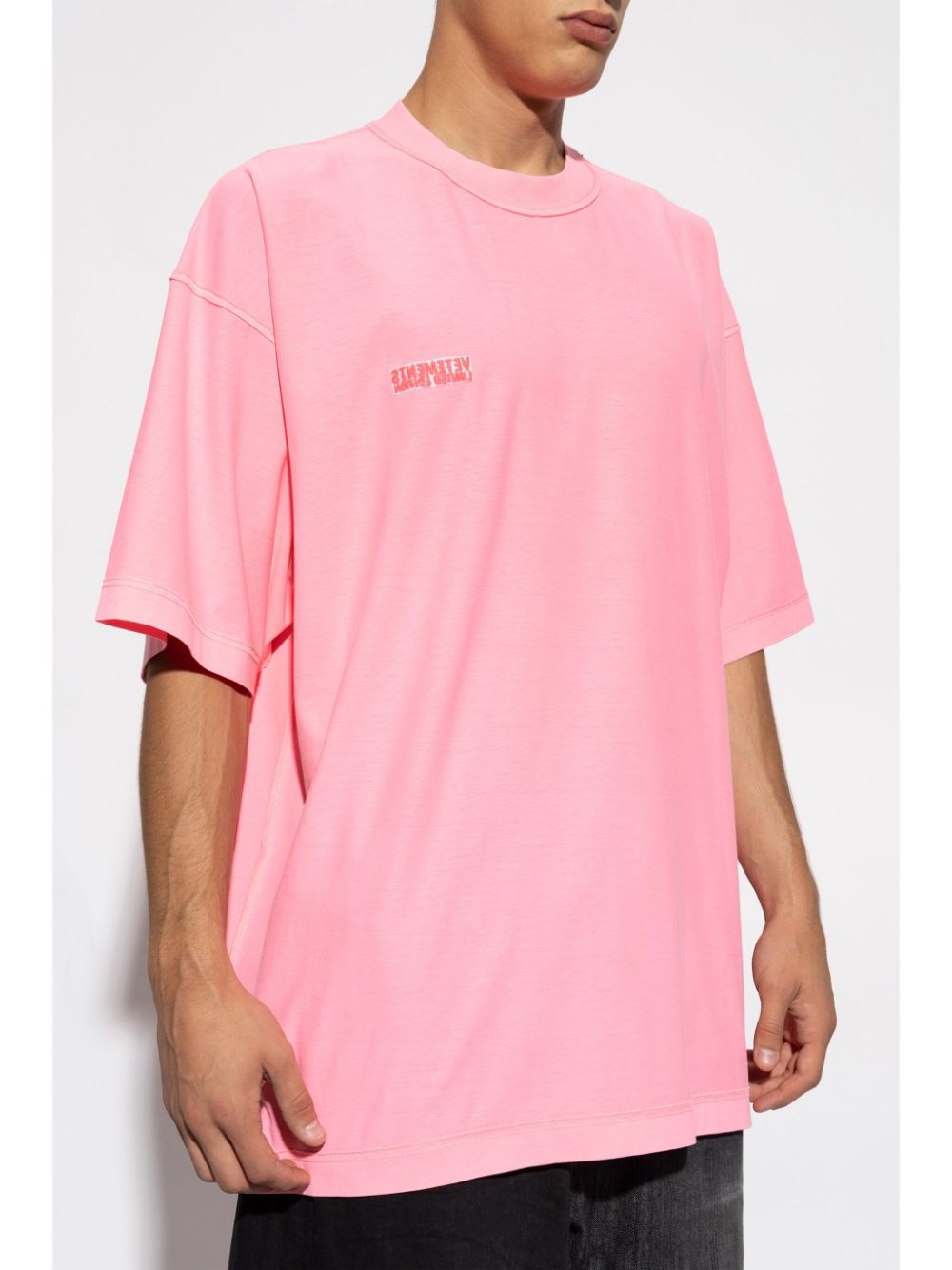 Shop Vetements Logo Embroidered T-shirt In Pink