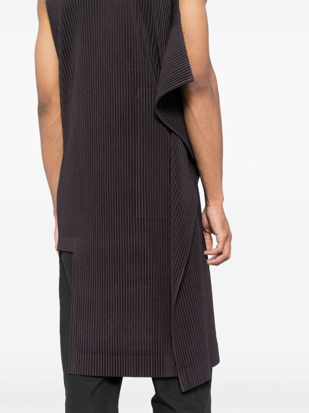 Shop Issey Miyake Colour Palette 1 Vest In Purple