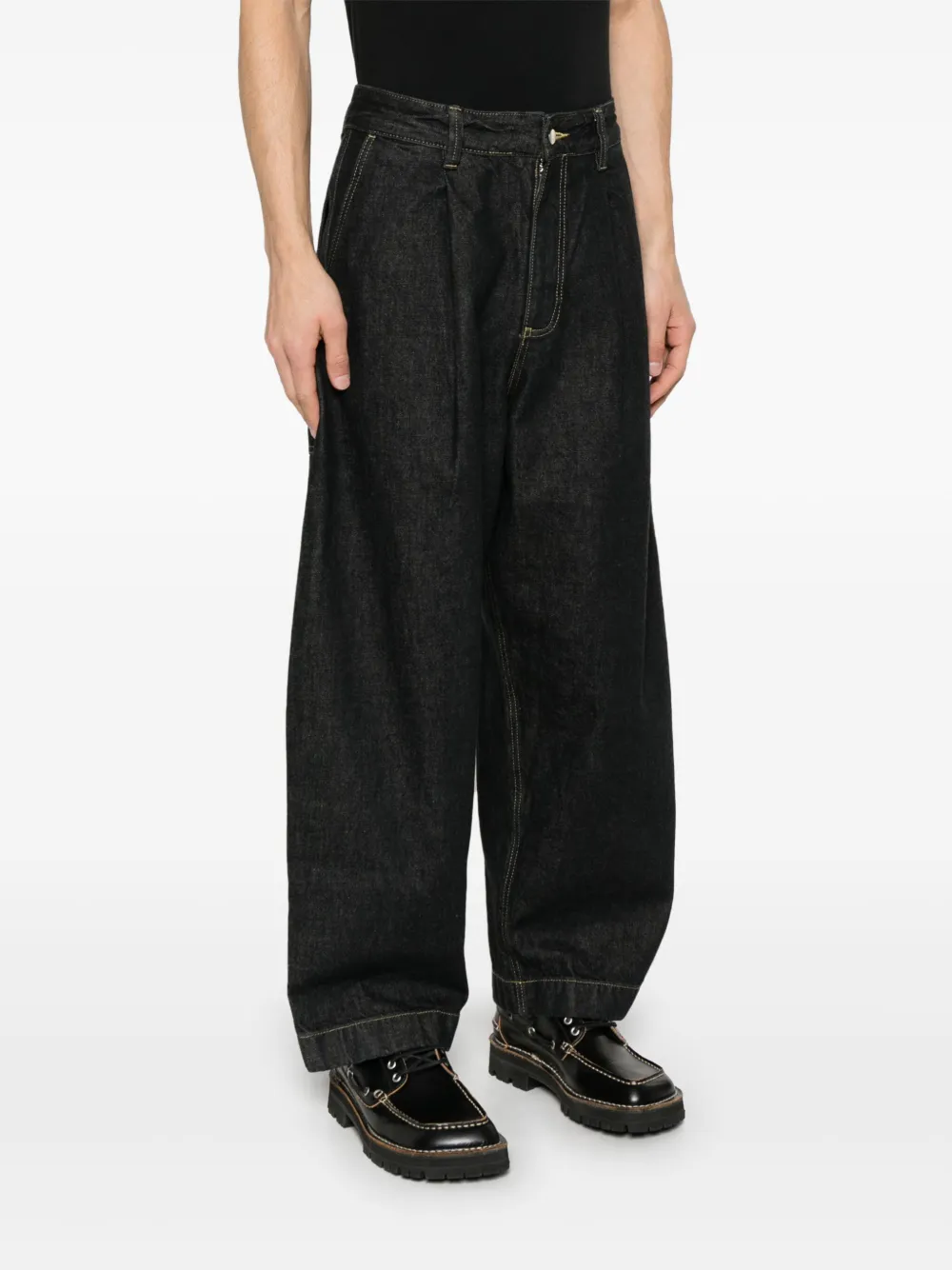 Studio Nicholson Jeans met geplooid detail Zwart