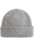 Versace Jeans Couture logo-plaque knitted beanie - Grey