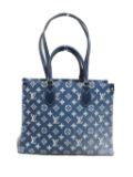 Louis Vuitton Pre-Owned 2021 OnTheGo MM tote bag - Blue