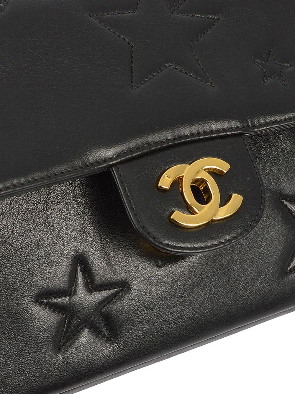 CHANEL 1995 medium Classic Flap shoulder bag Women