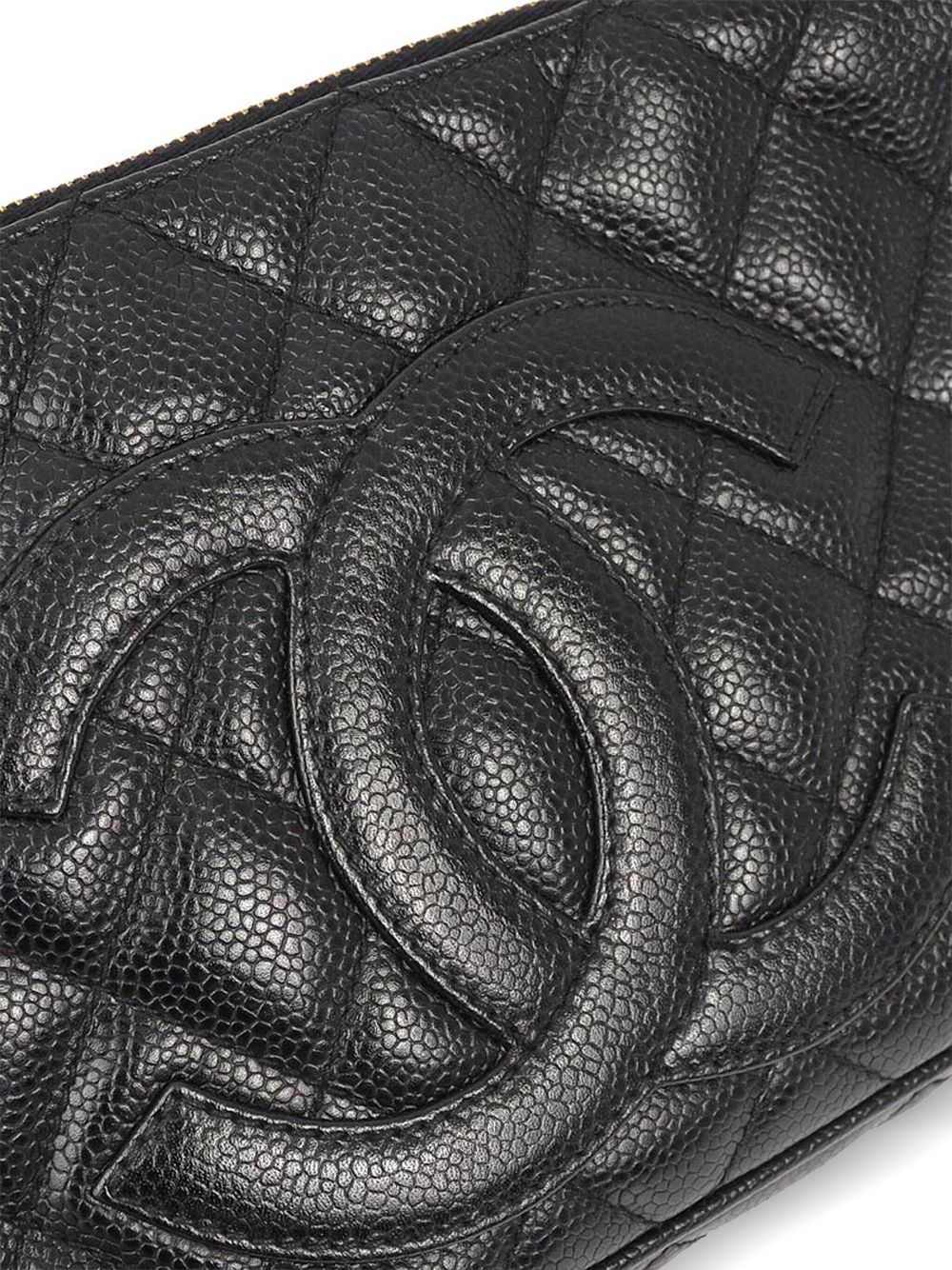 CHANEL 2002 CC diamond-quilted shoulder bag Women