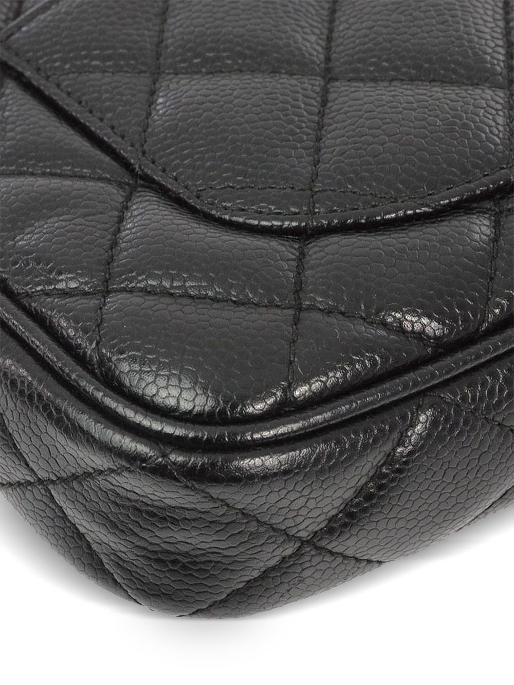 CHANEL 2002 CC diamond-quilted shoulder bag Women