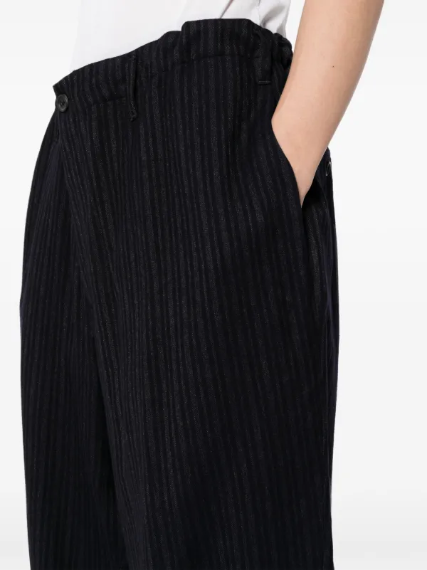 Yohji Yamamoto ストライプ テーパードパンツ | ブラック | FARFETCH JP