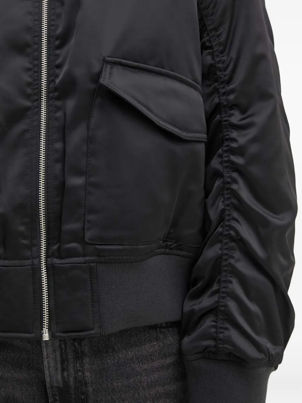 Levi's Bomberjack met gesmockte mouwen Zwart
