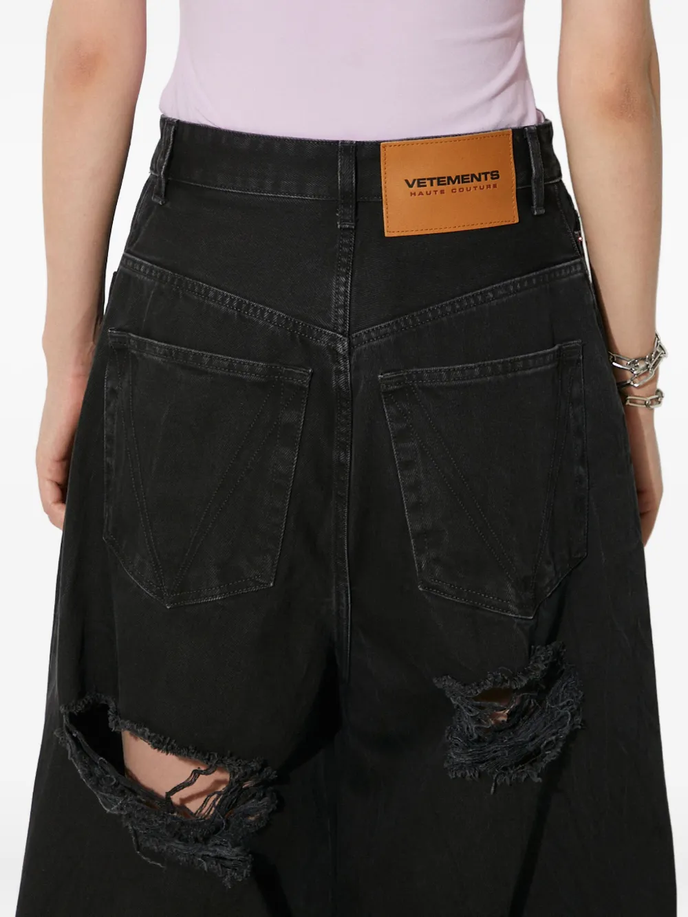 VETEMENTS Big Shape gerafelde broek Zwart