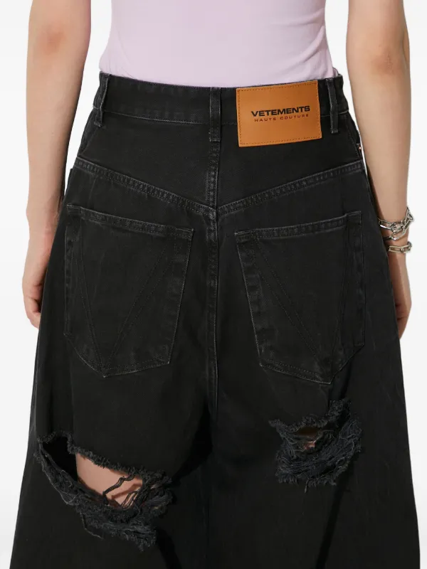 VETEMENTS Big Shape Distressed Jeans | Black | FARFETCH JO
