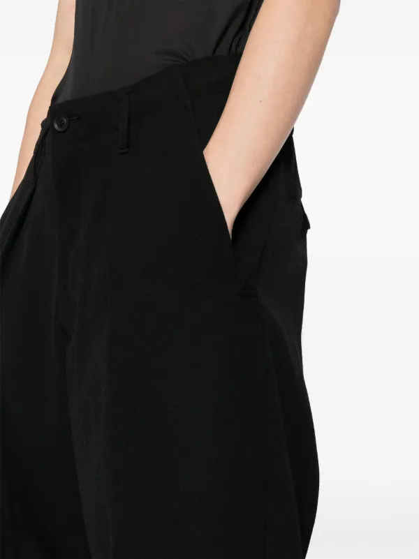 Yohji Yamamoto テーパードパンツ | ブラック | FARFETCH JP