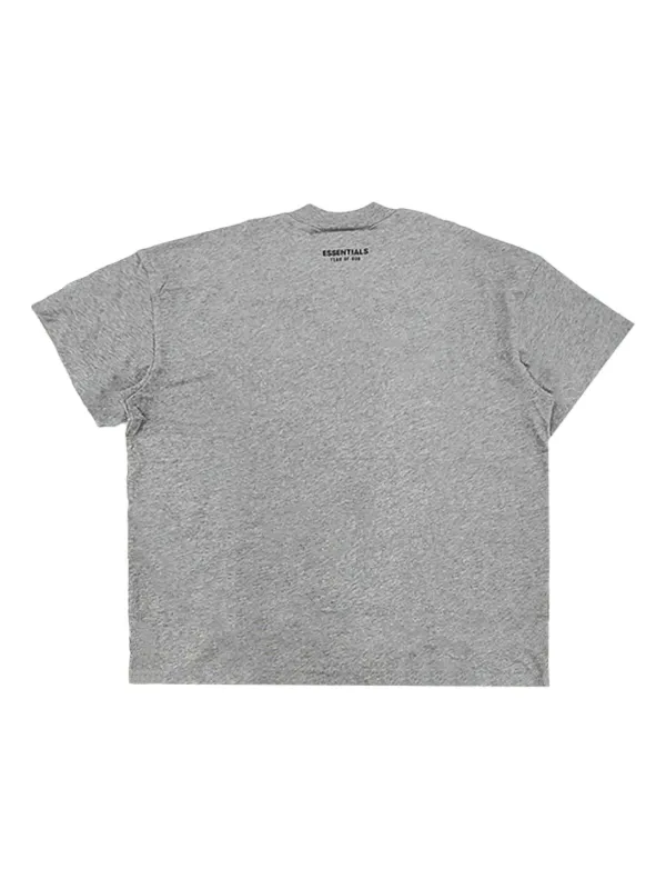 FEAR OF GOD ESSENTIALS Vネック Tシャツ | グレー | FARFETCH JP