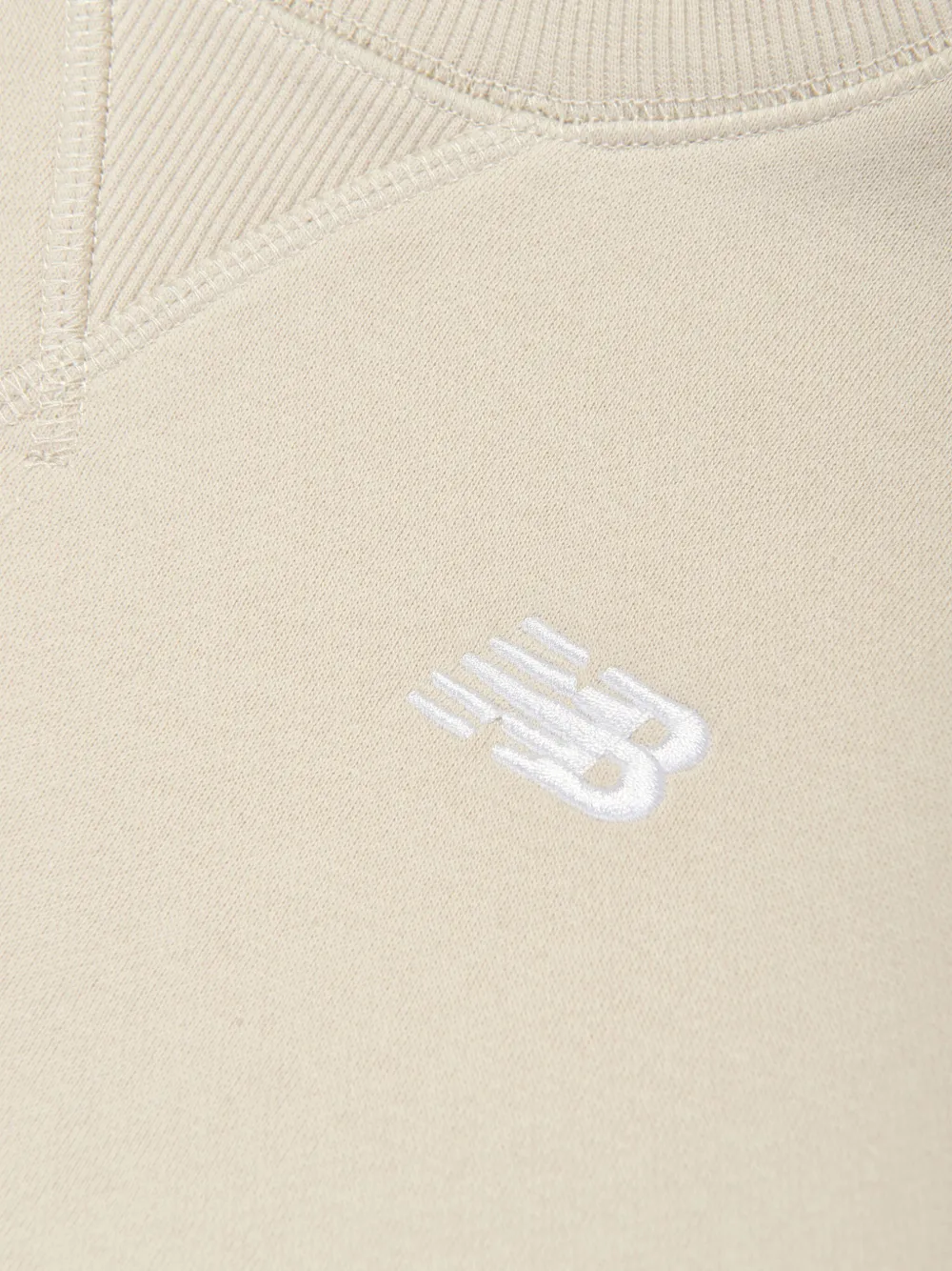 New Balance Kids Geborstelde trui met logoprint Beige
