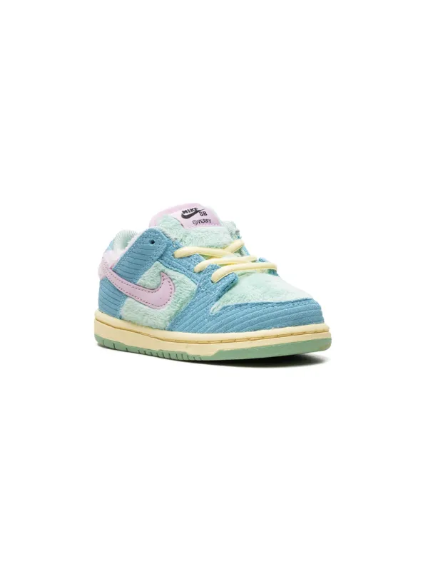 21cm verdy Nike SB Dunk Low Pro キッズシューズ Nike SB Dunk Low Pro x Verdy 'Blue Gaze and Enamel Green