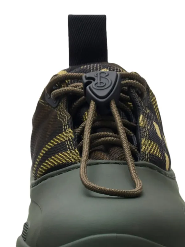関税込【BURBERRY】チェック スクート トレック スニーカー 844EF5A7-2CEB-4F5B-9BAA-