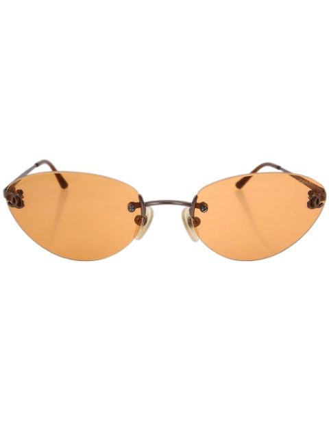 HOT SALE CHANEL 1990-2000s cat-eye sunglasses Women