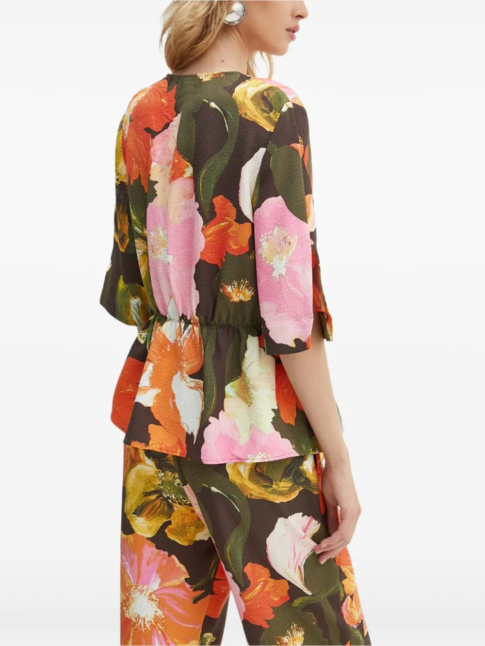 Stine Goya Blouse met bloemenprint en korte mouwen - Bruin