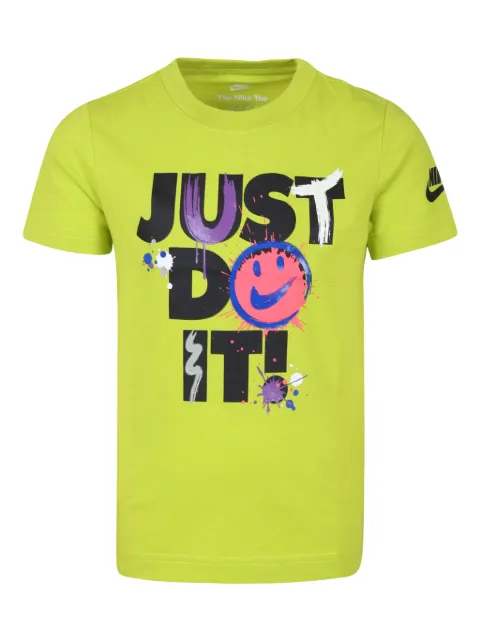 Nike Kids تيشيرت مزيج قطن بطبعة كتابة