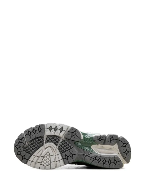 New Balance 860v2 スニーカー | ホワイト | FARFETCH JP