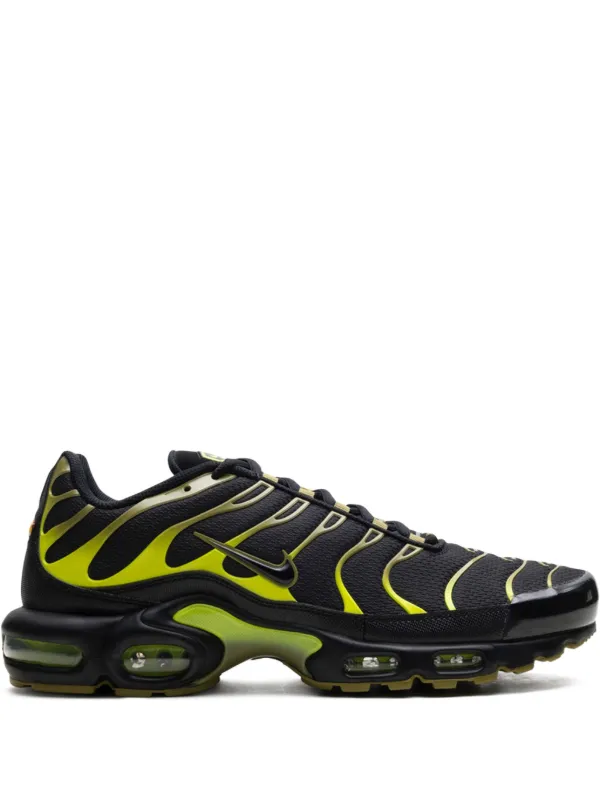 nike air max plus green and black