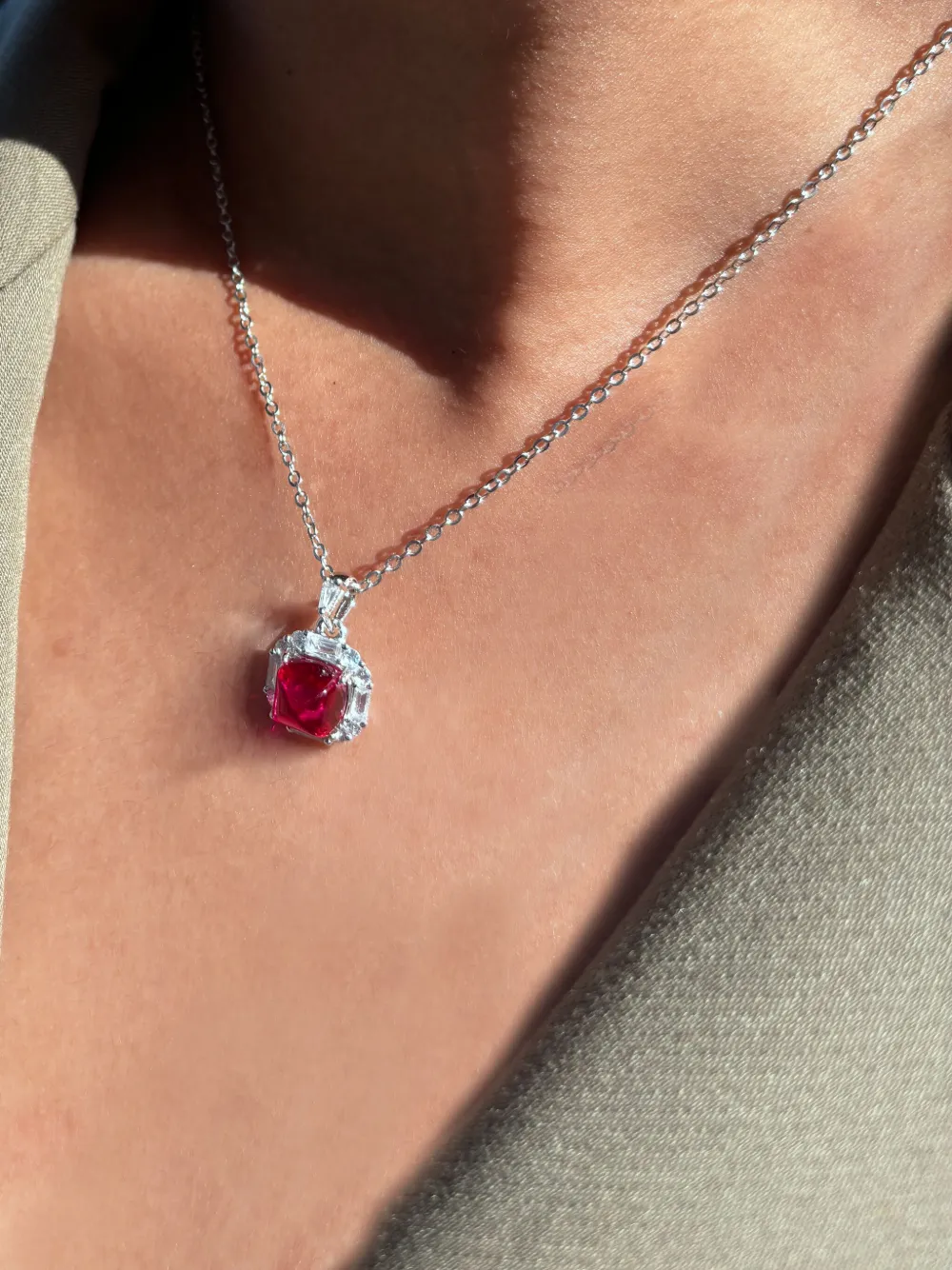 Juwelina Paris Sugarloaf Ruby Necklace In 红色
