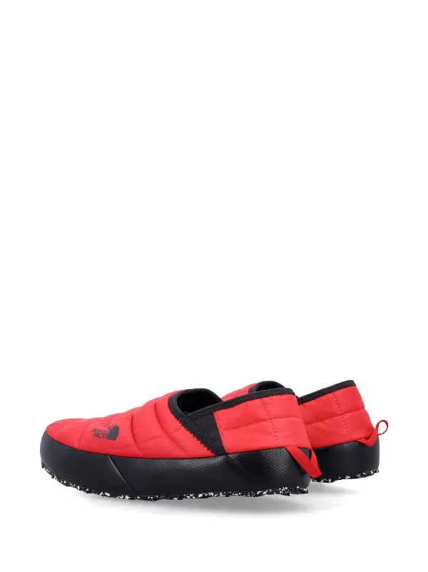 The North Face Men’s\' Plaid Slip-On Slippers - Red/Black The North Face Thermoball Traction Mule V Slip Ons Men main image 4