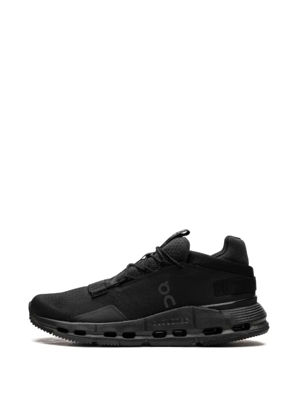 On icloudaway2ブラック スニーカー Cloudaway 2 in Black/Eclipse – SVRN