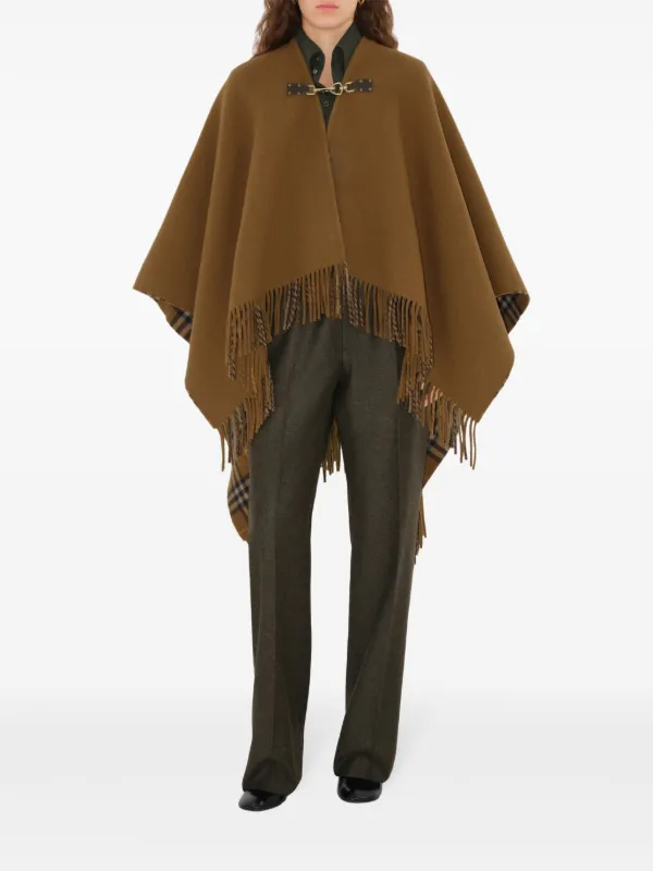 ポンチョ・ケープ Burberry Camel Wool Cape A9B7569A-8FCC-4A04-8575-