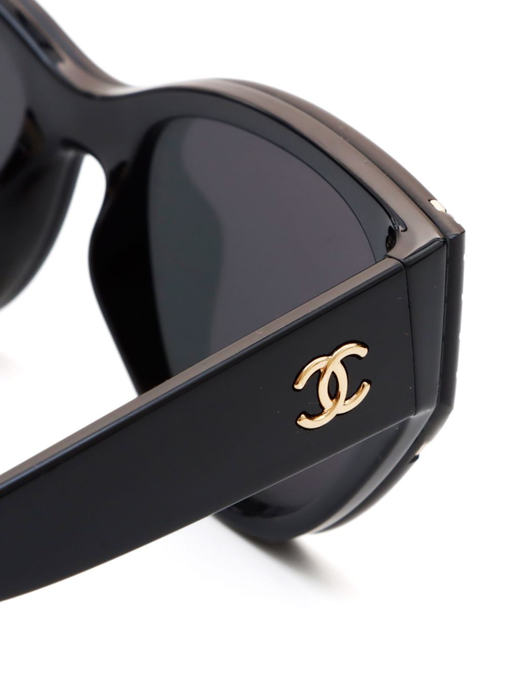 CHANEL CC cat-eye sunglasses Women