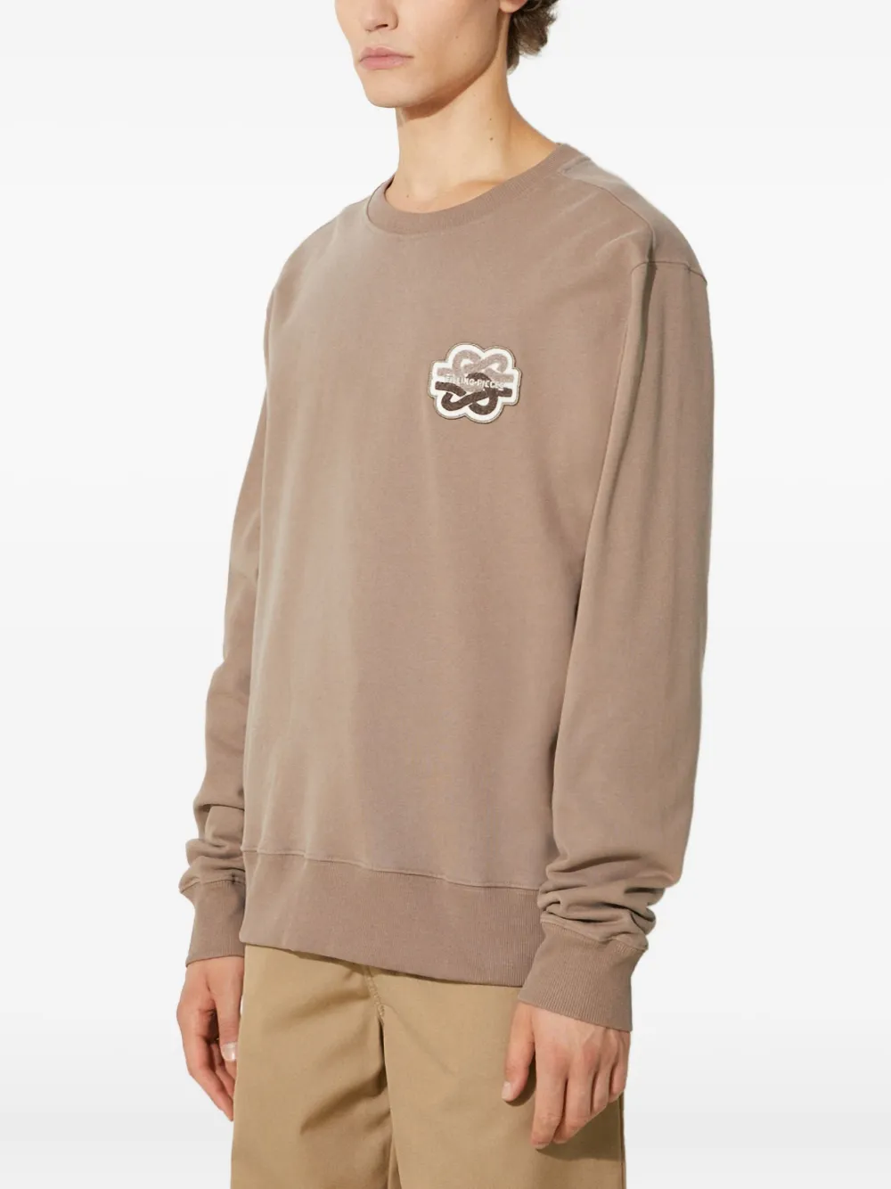 Filling Pieces Katoenen sweater met geborduurde patch Beige