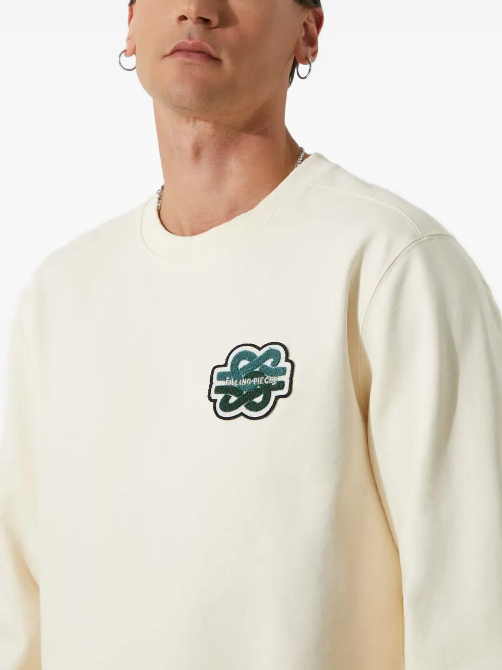 Filling Pieces Sweater met geborduurde patch en ronde hals Wit
