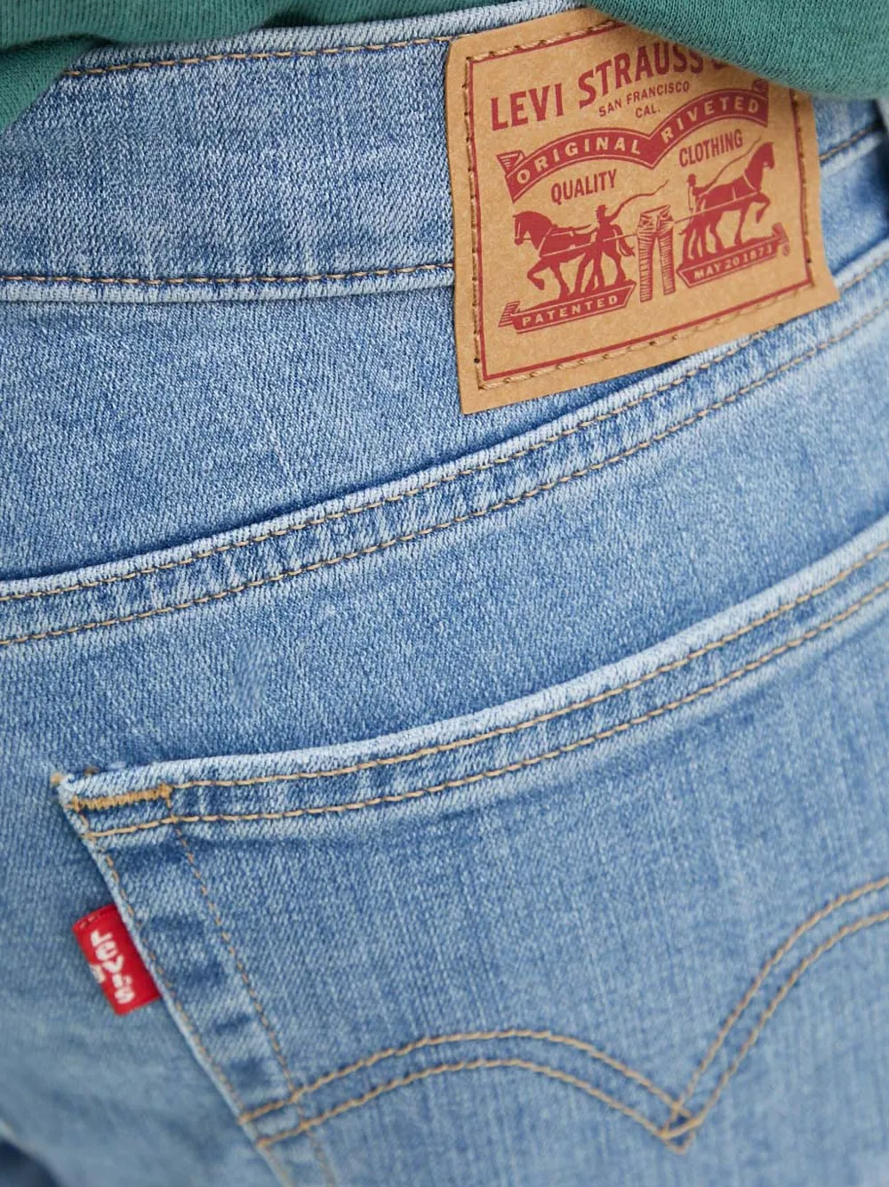 Levi's Logo-patch Jeans In Blue