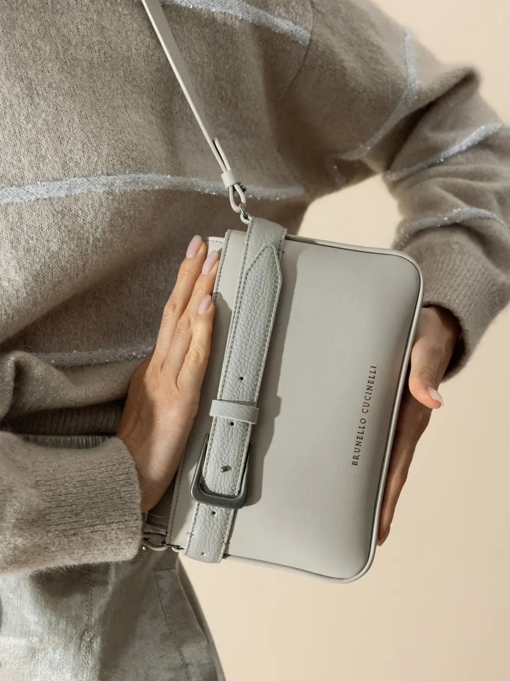 BRUNELLO CUCINELLI BUCKLED LEATHER CROSSBODY BAG
