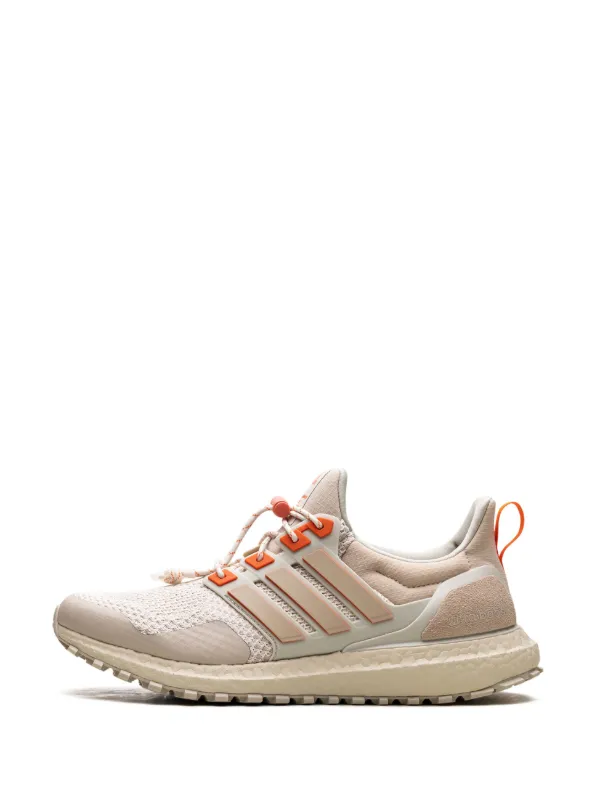 Beige ultraboost deals