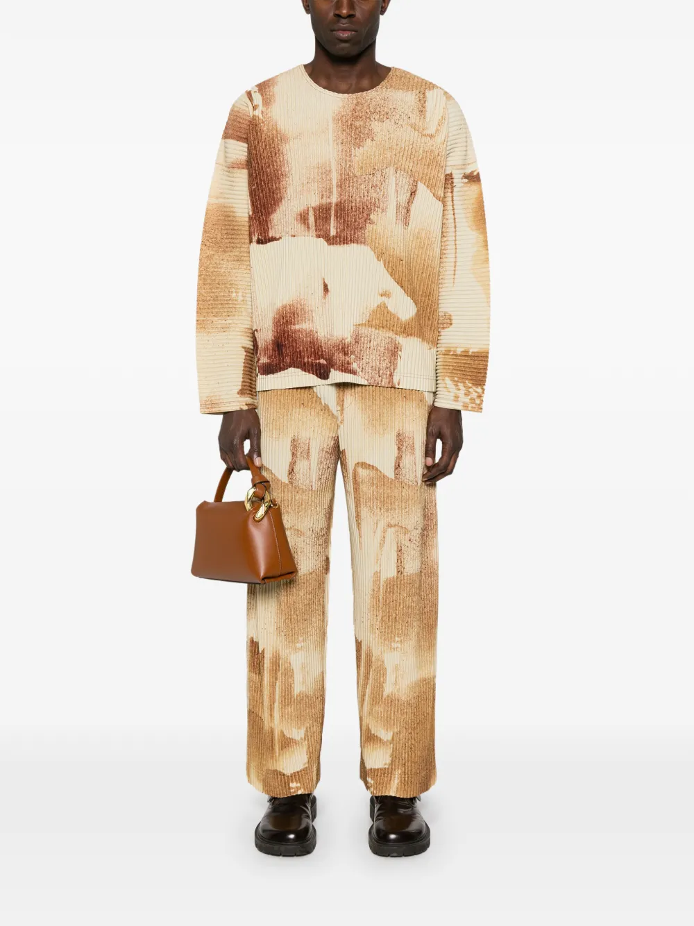Homme Plissé Issey Miyake Wind Walk T-shirt Bruin
