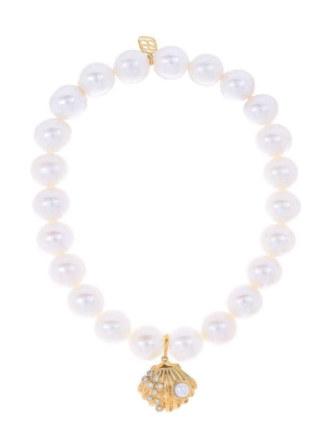 14kt yellow Clam Shell pearl bracelet