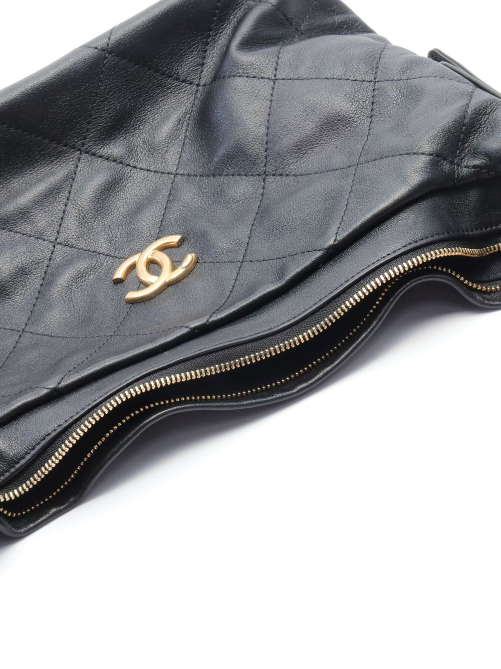 CHANEL 2021 CC quilted shoulder bag Women