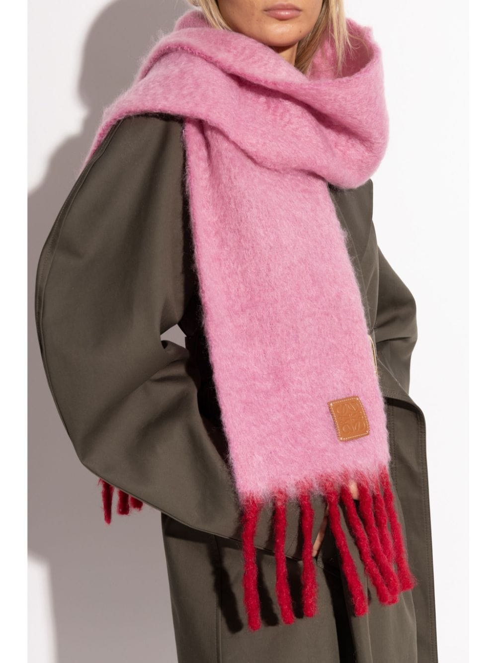 LOEWE Anagram scarf - Roze