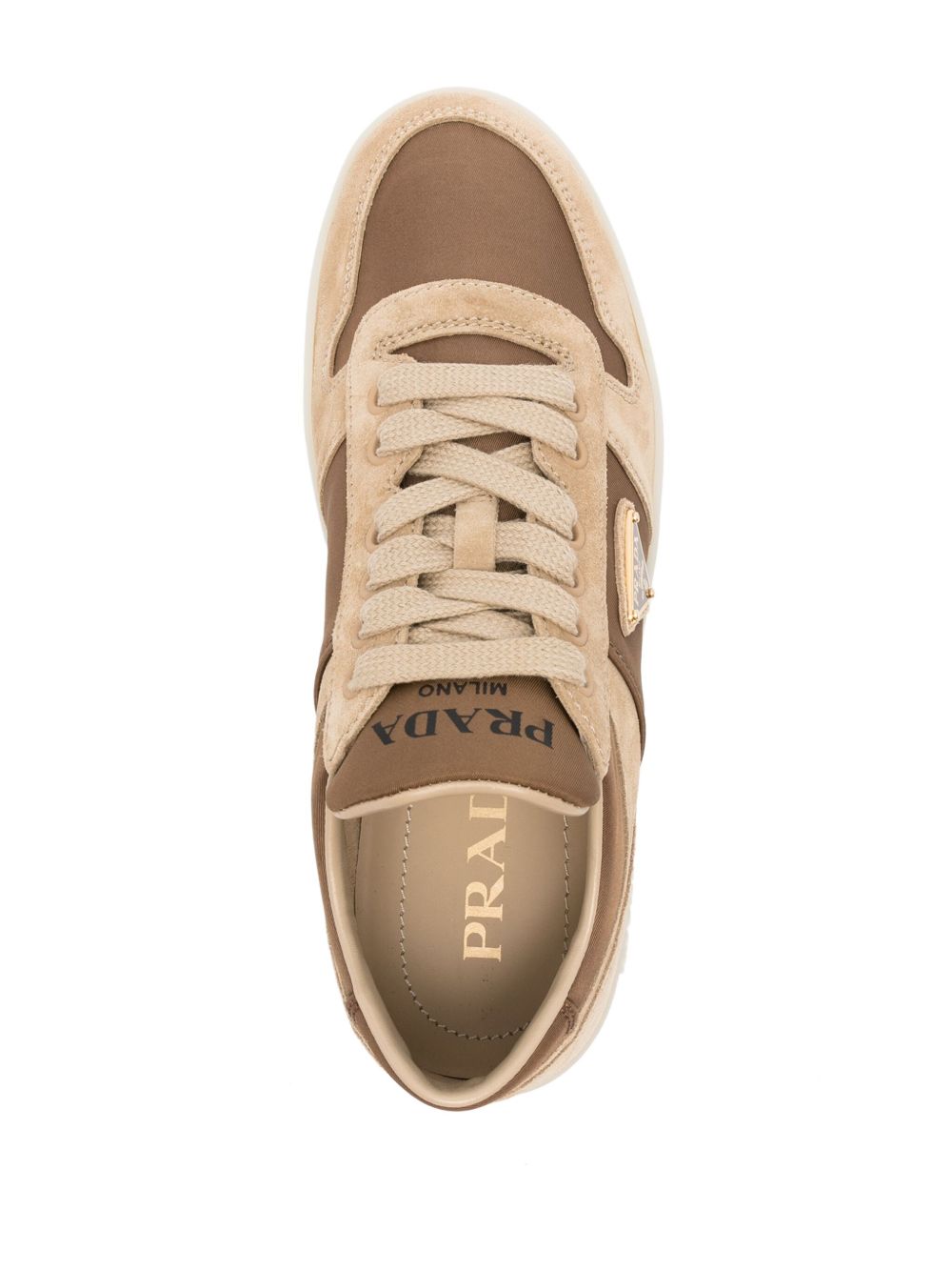 Prada Sneakers met driehoekig email Bruin