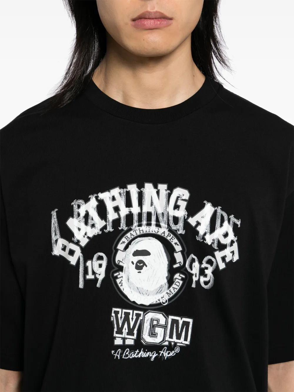 A BATHING APE Gelaagd College ruimvallend T-shirt Zwart