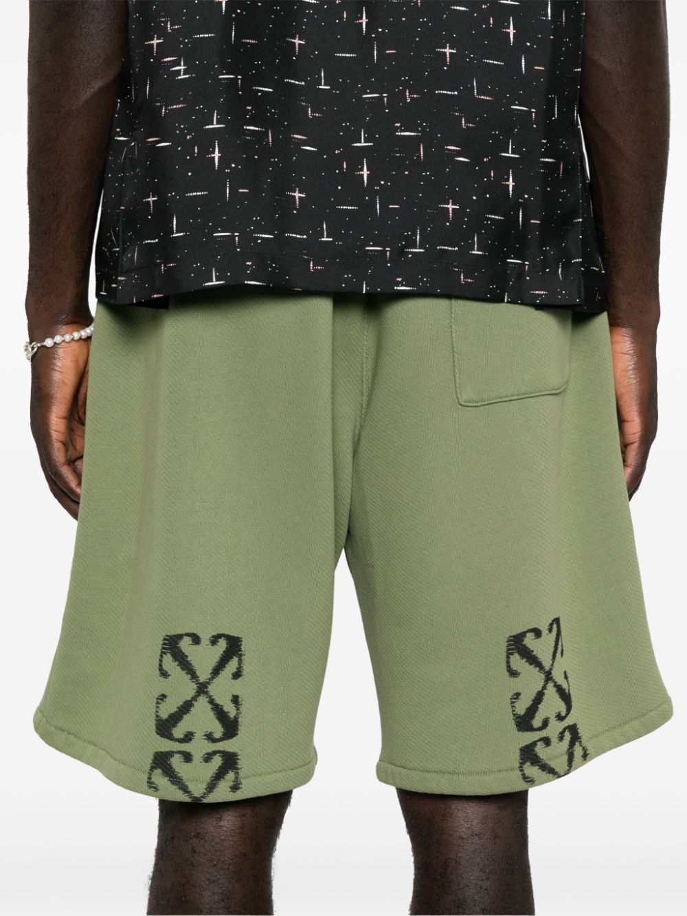 Off-White Arrows-motif shorts Men