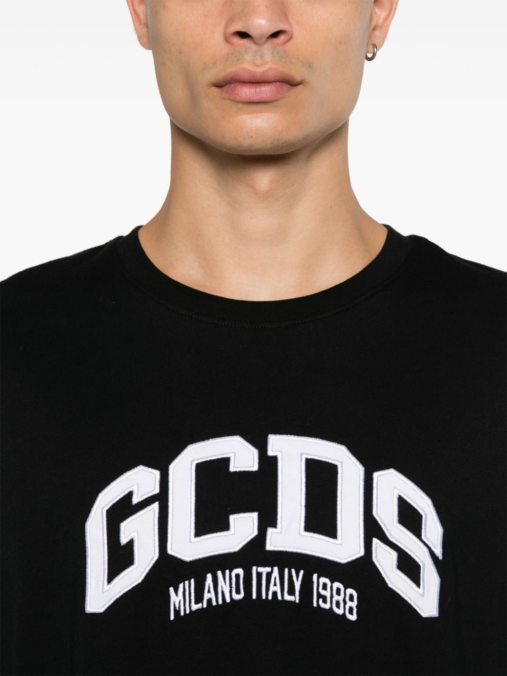 Shop Gcds Logo Lounge T-shirt In Black