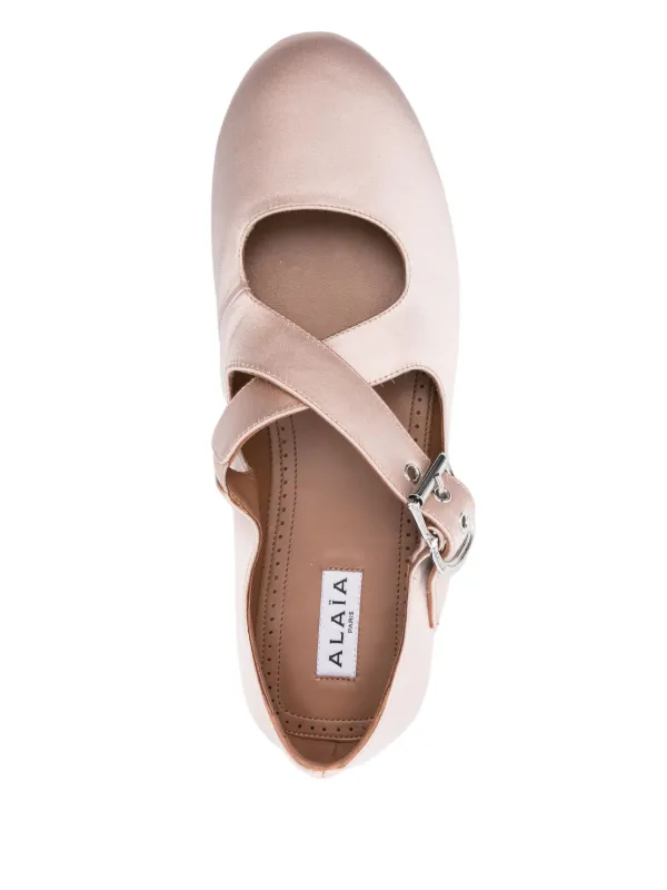【ALAIA直営店】BALLERINES CRISS CROSS EN SATIN ALAÏA | Criss Cross Satin Ballerina Flats | Women | Lane