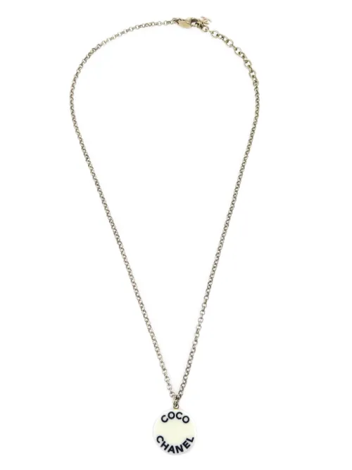 Collier à pendentif logo (2007) - CHANEL Pre-Owned - Modalova
