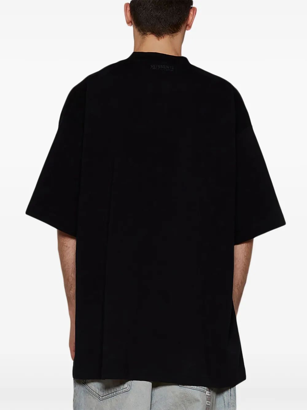 VETEMENTS Spoiled by God T-shirt Zwart