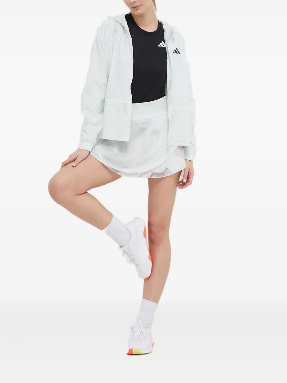 adidas ロゴアップリケ ジャケット - ホワイト adidas ロゴアップリケ ジャケット - ホワイト
