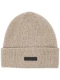 Fear Of God logo-patch beanie - Neutrals