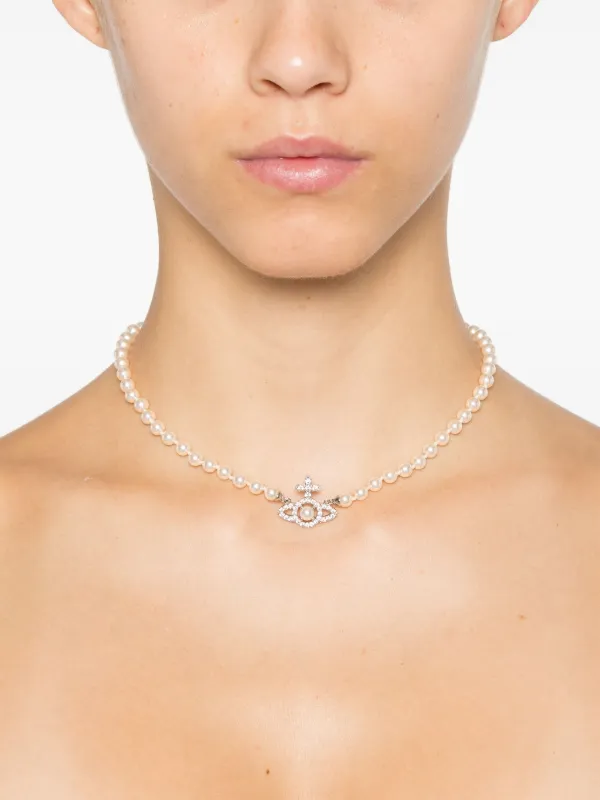 ★Vivienne Westwood★ Vivienne Westwood 6301011P 02R667 Olym Vivienne Westwood Olympia Pearl Necklace | Silver | FARFETCH