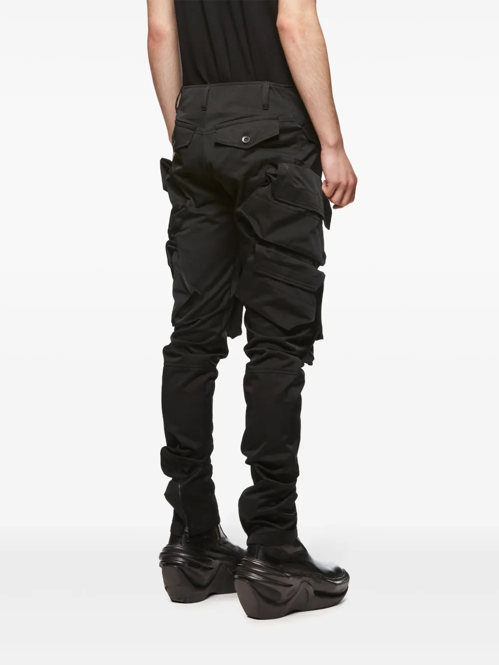 JULIUS Coated Gasmask Cargo Pants （Black） -FASCINATE